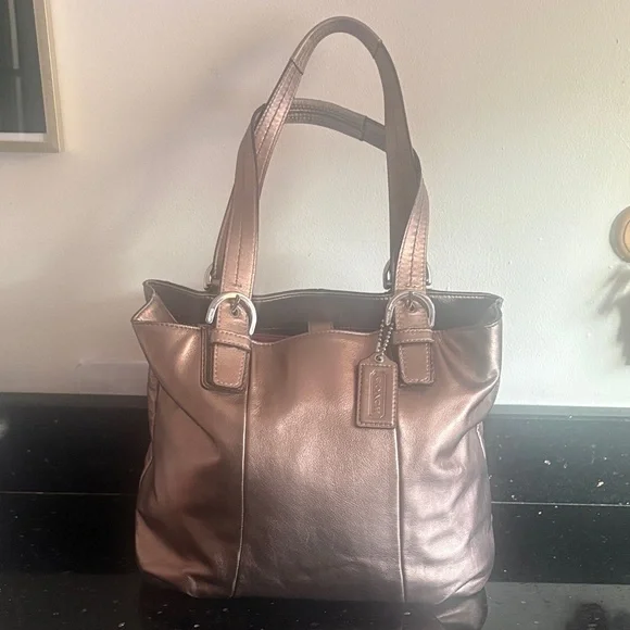 Coach Soho North South Leather Tote Shoulder Bag. Shimmering Bronze in EUC. - Picture 4 of 12